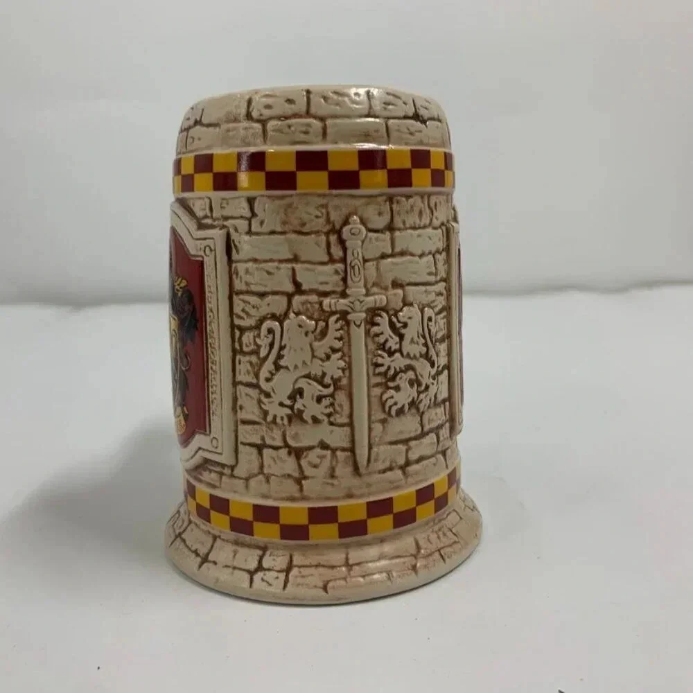 The Wizarding‎ World Harry Potter 2011 Genuine Collectible GRYFFINDOR Beer Stein
